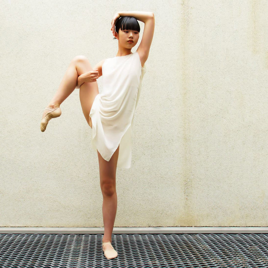 Women White"Maiko Miyauchi3℃/white"Ballet Dress